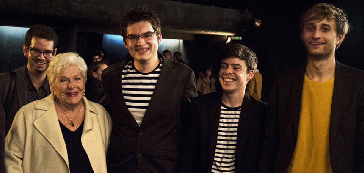 Kevin Desmidts, Adrien Rogé et Vincent Vitte en compagnie de Line Renaud